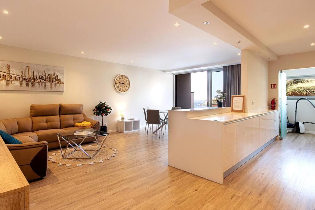 Luxury And Modern Apartment In Porto Moniz Center 外观 照片